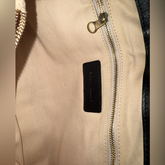 EUC See By Chloe Shoulder/Crossbody Bag. Clean inside and out. - Picture 6 of 10